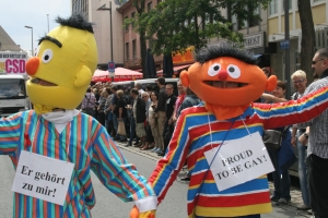 Schwules Frankfurt - Eine Stadt bekennt Flagge