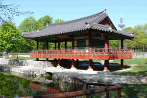 Stadtfuhrung Der Koreanische Garten Auf Den Spuren Von