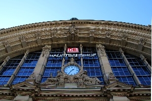 Der Frankfurter Hauptbahnhof - Frankfurts Weg ins Industriezeitalter