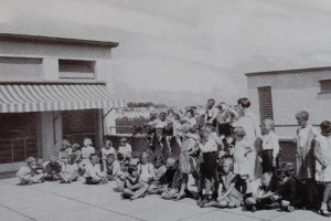 Architekturführung im Rahmen von 100 Jahre Neues Frankfurt - Ebelfeldschule