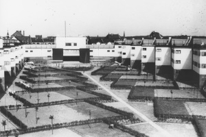 Architekturführung im Rahmen von 100 Jahre Neues Frankfurt – Siedlung Bruchfeldstraße - Zick-Zack-Hausen