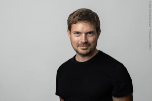 Daniel Wagner: „Das ganze Paket“ – Am 1. April live in der Villa Rothschild!